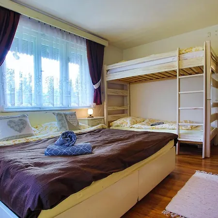 Horska Ziaranka * Lipótszentmiklós